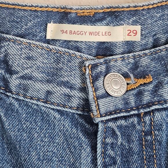 Levi's Blue '94 Baggy Wide Leg Jeans Raw Distressed Hem Size 29 Cropped - Picture 7 of 13